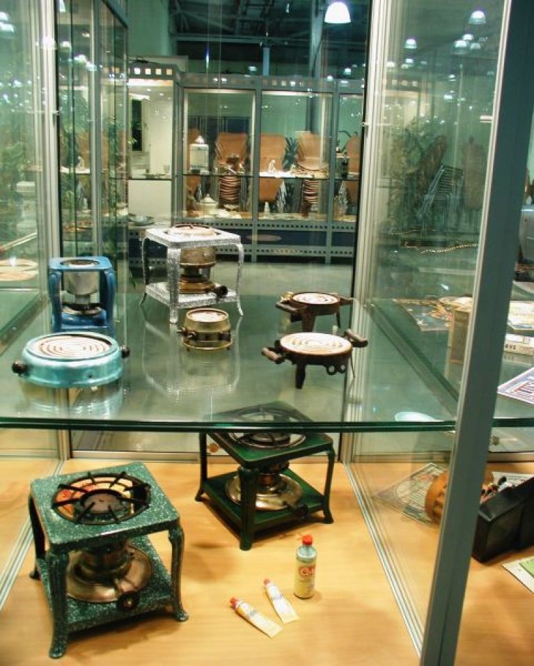 El Museo Escolar de Pusol expone en la feria EQUIPA 2006