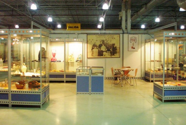 El Museo Escolar de Pusol expone en la feria TURAL.COM 2007 celebrada en IFA
