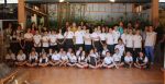 El equipo del Museo del Cáñamo de Callosa realiza una demostración para los alumnos de Pusol