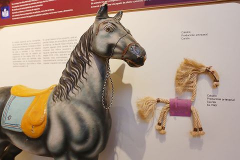 El mundo animal. La juguetería del pasado. Construyendo sueños.