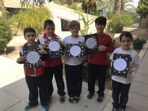 Pequeños científicos: iniciación a la astronomía