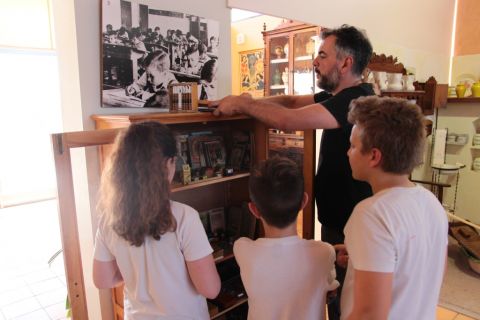 Exposición escolar ‘La escuela como nos la contaron’
