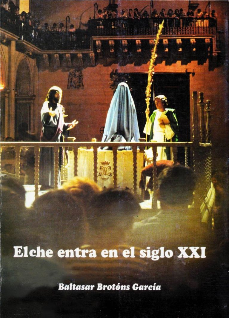 (2002) Elche entra en el siglo XXI 
