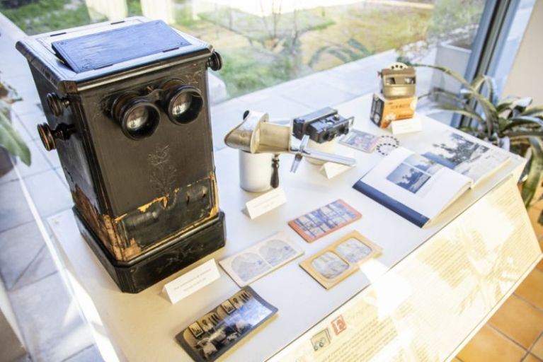 Stereoscopic photography in the thematic showcase of Puçol